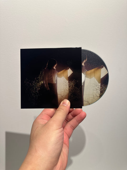 Sencillos + CD de canciones INÉDITAS